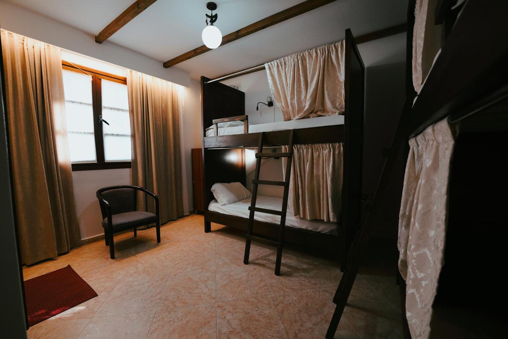 Maya Hostel Berat Ngoại thất bức ảnh